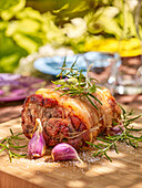 Pork roulade with herbs and garlic