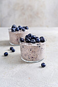 Overnight Oats with blueberries and poppy seeds