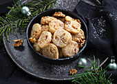 Vegan walnut biscuits for Christmas