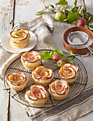Apple roses made with puff pastry