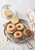 Linzer cookies with chocolate filling