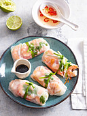 Summer rolls with prawns and chilli dip