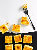 Lemon brûlée slices