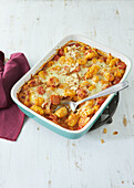 Quick gnocchi and tomato casserole