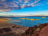 Lake Mead bei Sonnenuntergang, Nevada, Vereinigte Staaten von Amerika, Nordamerika