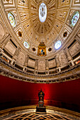 Innenraum der Kathedrale von Sevilla, UNESCO-Weltkulturerbe, Andalusien, Spanien, Europa