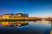 Barclays Campus bei Sonnenuntergang, Tradeston, Fluss Clyde, Glasgow, Schottland, Vereinigtes Königreich, Europa