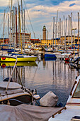 Boote im alten Hafen, Triest, Friaul-Julisch-Venetien, Italien, Europa