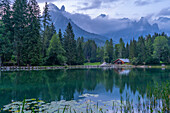Welsperg-See bei Sonnenuntergang, Canali-Tal, Dolomiten, Trentino, Italien, Europa