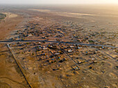 Ein Dorf bei Kamour, Mauretanien, Sahara-Wüste, Westafrika, Afrika