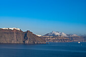 Imerovigli und Skaros Rock, auf den Klippen mit Blick auf die Caldera, Santorini, die Kykladen, Ägäisches Meer, Griechische Inseln, Griechenland, Europa