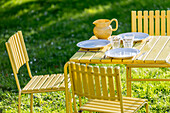 Tischset im Garten
