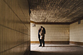 Couple in tunnel