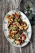 Pilz-Spätzle mit geröstetem Blumenkohl und Herbst-Pesto