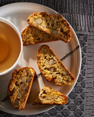 Cantuccini and a cup of tea