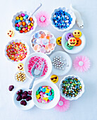 Toppings and sugar decorations for baking