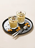 Cappuccino pudding with amarettini cookies