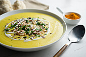 Cauliflower cream soup with curry