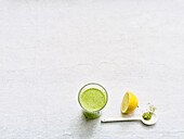 Matcha shake with hemp protein and lemon