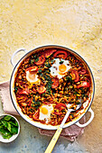 One-pan spinach eggs and tomato