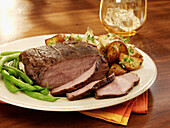 Roast beef with green beans and potatoes