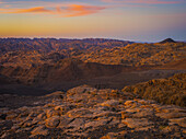 Bergszene bei Sonnenuntergang, nahe Tabuk; Saudi-Arabien