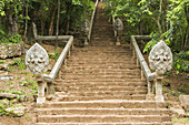 Treppe zum Wat Banan; Battambang Stadt, Kambodscha