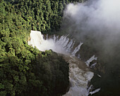 Beaver Falls, Hochland von Papua-Neuguinea; Neuirland, Papua-Neuguinea