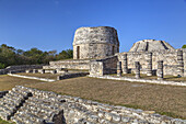Runder Tempel, Mayapan, archäologische Stätte der Maya; Yucatan, Mexiko