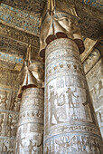 Säulen mit Hathor-Kopf, Hypostylhalle, Hathor-Tempel; Dendera, Ägypten