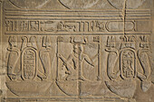 Bas-Reliefs an den Wänden, Haroeris- und Sobeck-Tempel; Kom Ombo, Ägypten