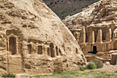 In Fels gehauene Gebäude; Petra, Jordanien