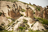 Feenkamine im Dervent-Tal, auch bekannt als Tal der Fantasie; Kappadokien, Türkei