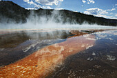 Prismatic Pools 10, Yellowstone National Park; Wyoming, Vereinigte Staaten Von Amerika