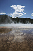 Prismatic Pools 13, Yellowstone National Park; Wyoming, Vereinigte Staaten Von Amerika