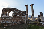 Ruinen des Artemis-Tempels und der Kirche M; Sardis, Türkei