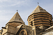 Kuppeln der Hauptkirche, St. Thaddeus-Kloster; West-Aserbaidschan, Iran