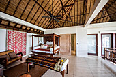 Massagebett in der Villa Nilaya; Mendira, Bali, Indonesien
