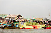 Der schwimmende Markt von Cai Rang im Hau-Fluss, Mekong-Delta; Can Tho, Vietnam