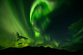 Die Nordlichter leuchten in voller Pracht; Yukon, Kanada