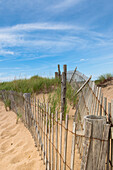 Holzzaun am Strand, Provincetown, Cape Cod, Massachusetts, USA