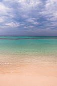 Landschaft mit Wasser und Strand, Baby Beach, Aruba, Kleine Antillen, Karibik