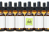 Reihen von Augentropfenflaschen, eine mit der Aufschrift "Gift