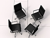 Overhead-Ansicht von vier Business-Stühlen auf weißem Boden