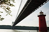 Jeffrey's Hook Lighthouse and George Washington Bridge, New York City, New York, USA