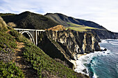 Bixby-Creek-Brücke, Big-Sur-Küste und Santa-Lucia-Berge, Monterey County, Kalifornien, USA