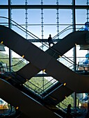 Rolltreppen in einem Bürogebäude; Hongkong, China