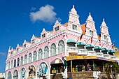 Lokale Architektur; Royal Plaza Mall, Oranjestad, Insel Aruba, Königreich der Niederlande.