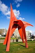 Adlerskulptur von Alexander Calder; Olympic Sculpture Park, Seattle, Washington State, USA
