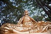 Statue von Khruba Srivichai, dem Gründer des Tempels Wat Phrathat Doi Suthep; Chiang Mai, Thailand